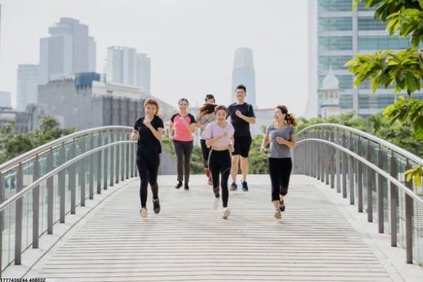 高考体育是否包含跳高项目探讨(图1)